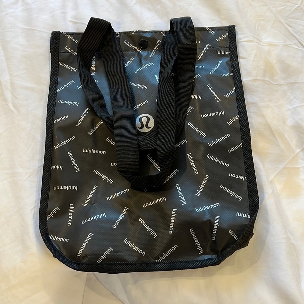 Lululemon Shopper Tote